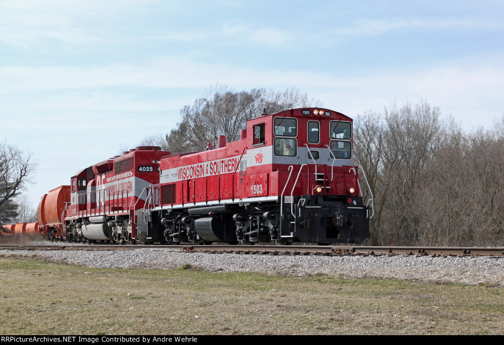 WSOR 1503 & 4025 with rock loads